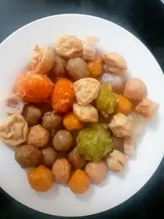Hình ảnh combo cá viên 7 món+ tặng 1 ly hồng trà nhỏ