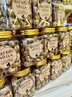Hình ảnh HẠT ĐIỀU LỤA CỒ ( Hộp 200 Gram ) 