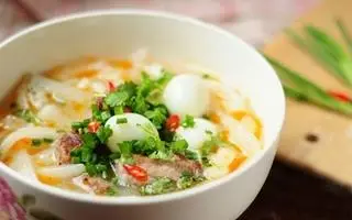 Hình ảnh Bánh canh trứng cút - tô vừa