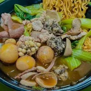Hình ảnh Mì full topping Tim Cật Mọc Nấm Trứng Non