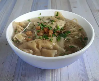 Hình ảnh Hủ tiếu mì sủi cảo