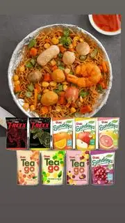 Hình ảnh combo mì thập cẩm + nước oishi