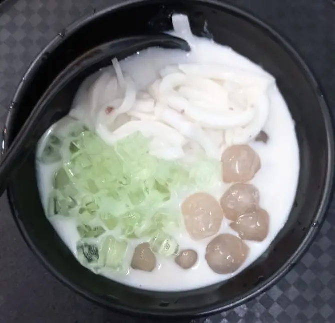 Hình ảnh Chè dừa non