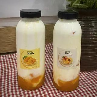 Hình ảnh SỮA CHUA KEFIR MIX MỨT DÂU TẰM BERRINO