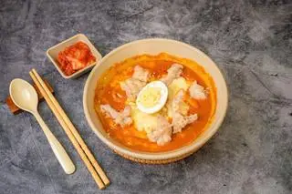 Hình ảnh Tokbokki Chân Gà