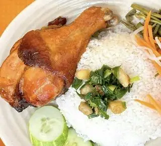 Hình ảnh Cơm Tấm Sườn Nướng Mật Ong