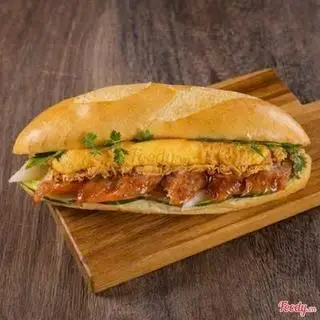 Hình ảnh Bánh mì nem nướng - trứng