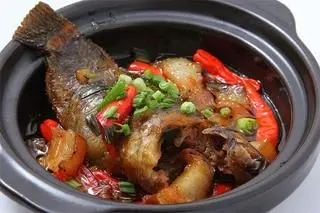 Hình ảnh  Cơm Cá rô kho tộ