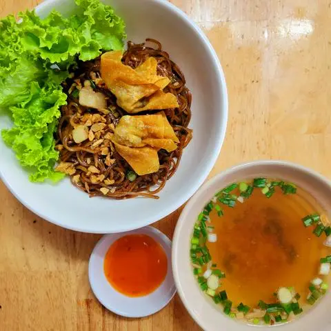 Hình ảnh Mì Trộn Tóp Mỡ + Hoành Thánh Chiên - Size Lớn