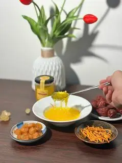 Hình ảnh CẢI THIỆN SUY NHƯỢC-Yến chưng nóng vị Nhân Sâm - 300ml