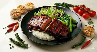 Hình ảnh Cơm Sườn Nướng Sốt Tiêu Đen