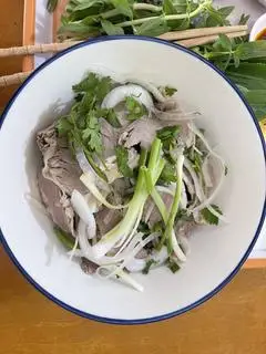 Hình ảnh Phở gầu