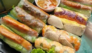 Hình ảnh Gỏi cuốn tôm thit 5 cái 