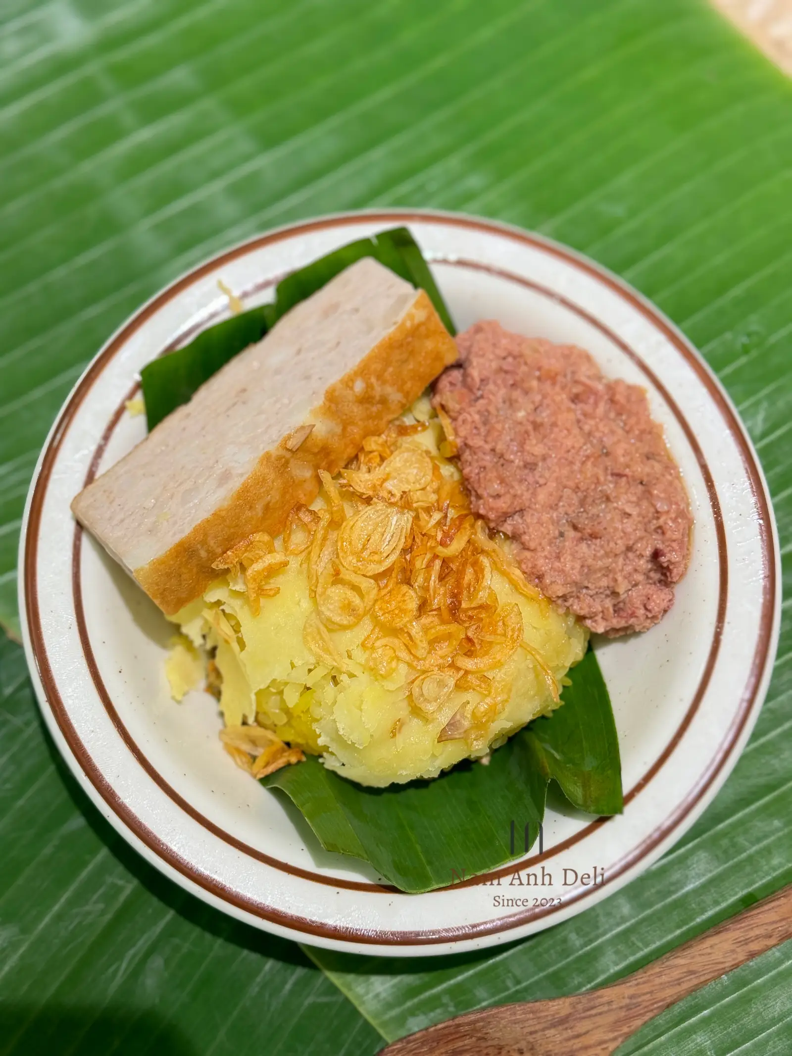 Hình ảnh Xôi Xéo Pate + Chả Mỡ Nướng