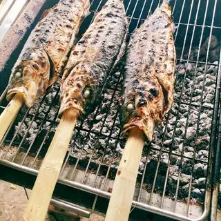 Hình ảnh cá cam nướng mía 