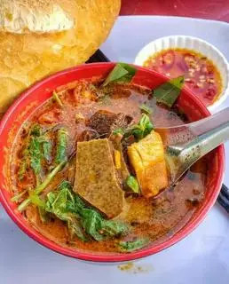Hình ảnh phá lấu chén
