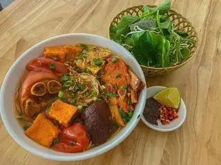 Hình ảnh Bún riêu móng