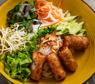 Hình ảnh Bún chả giò