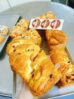 Hình ảnh Hoa cúc đậu đỏ
