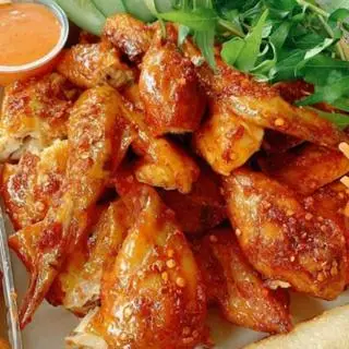 Hình ảnh 1 Con Gà Quay Sốt  Bản Đôn (Thơm ngon )