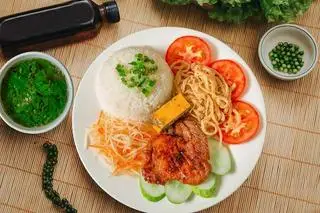 Hình ảnh Cơm tấm sườn bì chả