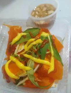 Hình ảnh Bánh tráng cuốn sốt me bơ 