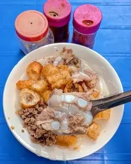 Hình ảnh Cháo thịt băm - sụn + quẩy