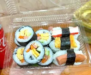 Hình ảnh sushi cuộn rau củ