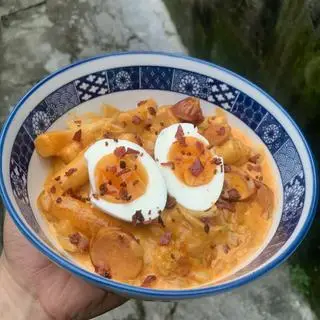 Hình ảnh rose tteobokki chả cá