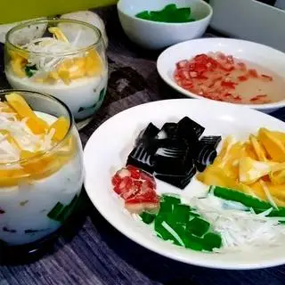 Hình ảnh Chè thập cẩm mix mít
