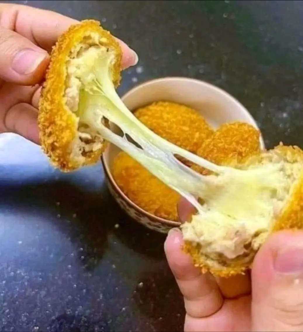 Hình ảnh Bánh gà phô mai x5