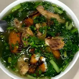 Hình ảnh Bánh đa đỏ đầy đủ
