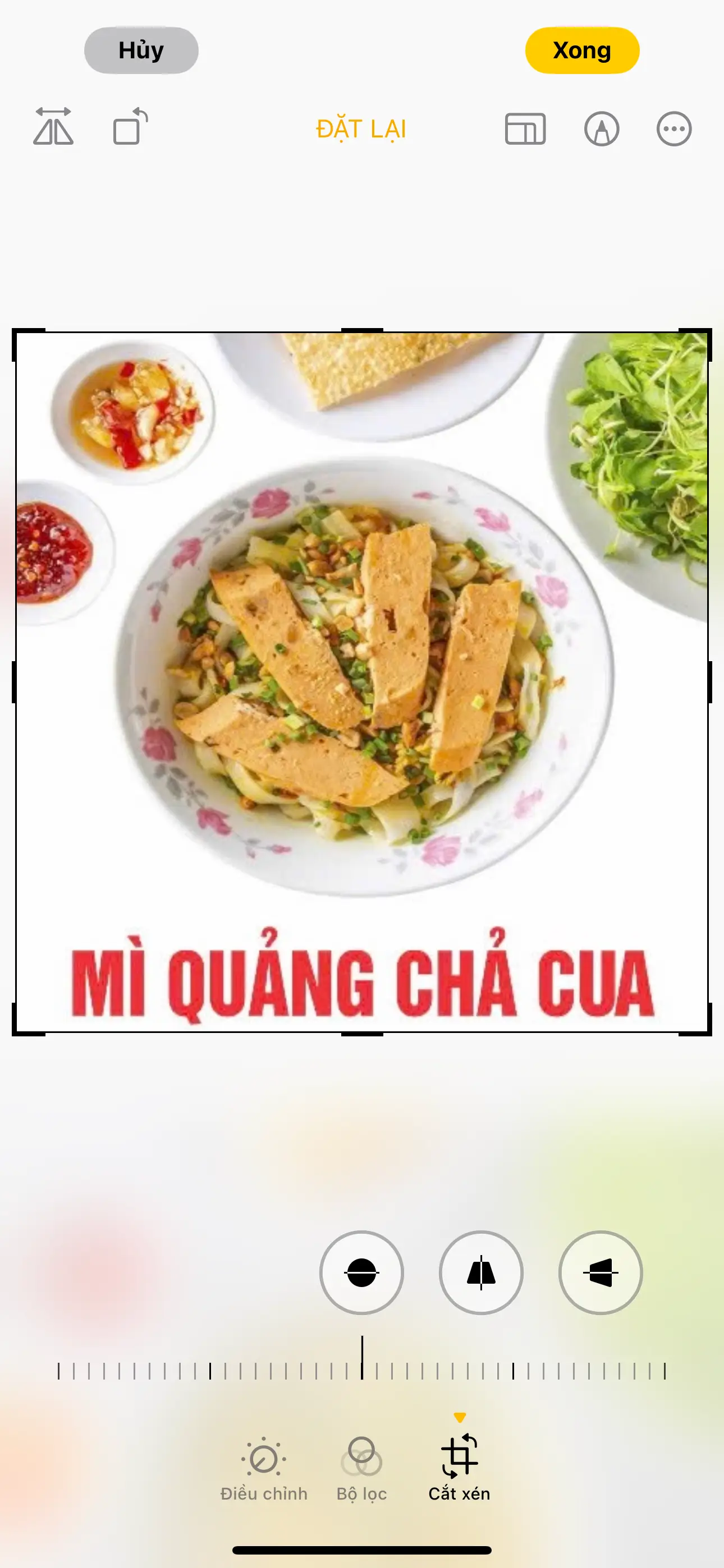 Hình ảnh Mì Quảng chả cua