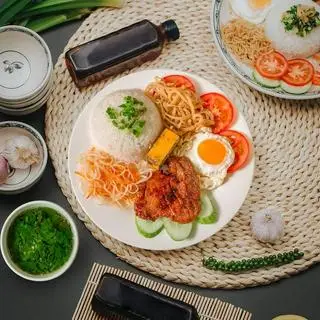 Hình ảnh Cơm tấm sườn bì chả trứng