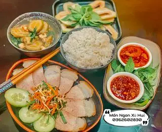 Hình ảnh Cơm Thịt Luộc Tôm Chua