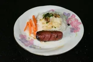 Hình ảnh Cơm Tấm Lạp Xưởng