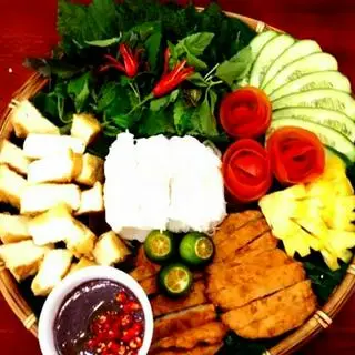 Hình ảnh Bún đậu chả cốm