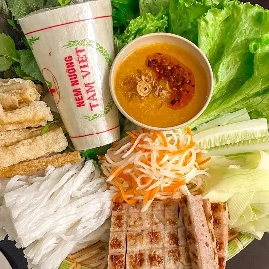 Hình ảnh Nem nướng Nha Trang - trà chanh