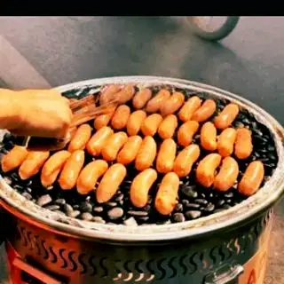Hình ảnh Lạp xưởng nướng 3 cây 