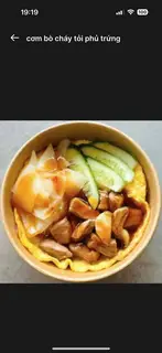 Hình ảnh Cơm bò cháy tỏi phủ trứng