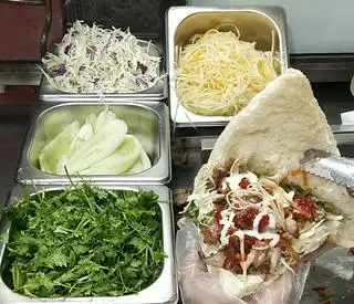 Hình ảnh Doner kebab bánh tam giác đặc biệt 