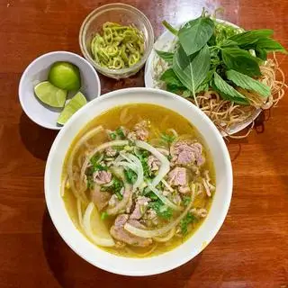 Hình ảnh Bún Bò Huế Tái