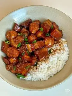 Hình ảnh 红烧肉盖饭Cơm thịt kho tàu kiểu Trung