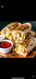 Hình ảnh Tacos gà chiên giòn sốt cay