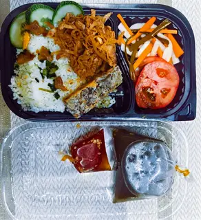 Hình ảnh combo bì chả trứng