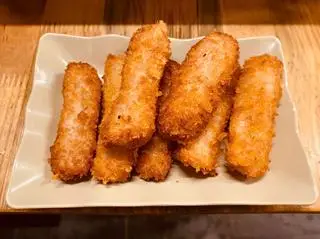 Hình ảnh Nem chua rán Hà Nội