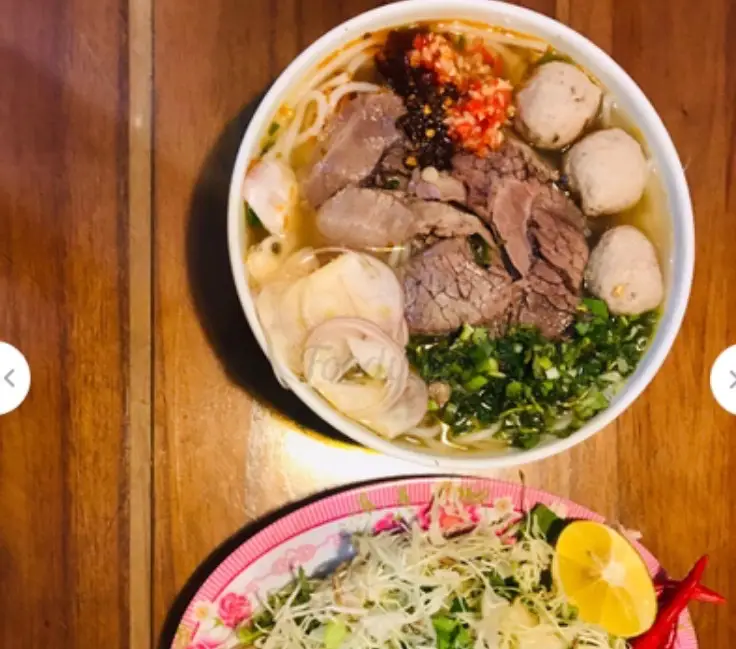 Hình ảnh Bún bò - mọc