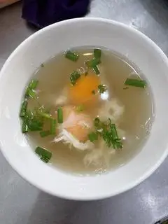 Hình ảnh 2 quả trứng gà ta trần 