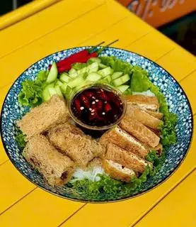Hình ảnh Bún nước tương chả giò chay