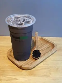 Hình ảnh Trà sữa cacao than tre
